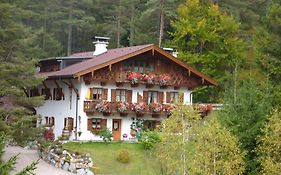 Gaestehaus Arnspitzblick